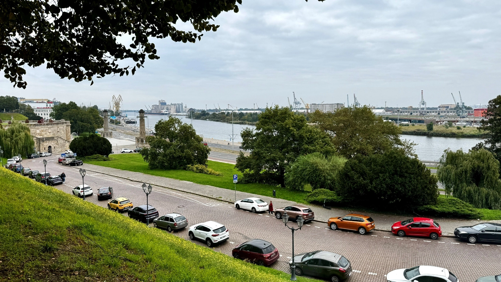 Blick auf die Werft von Stettin von der Hakenterrasse