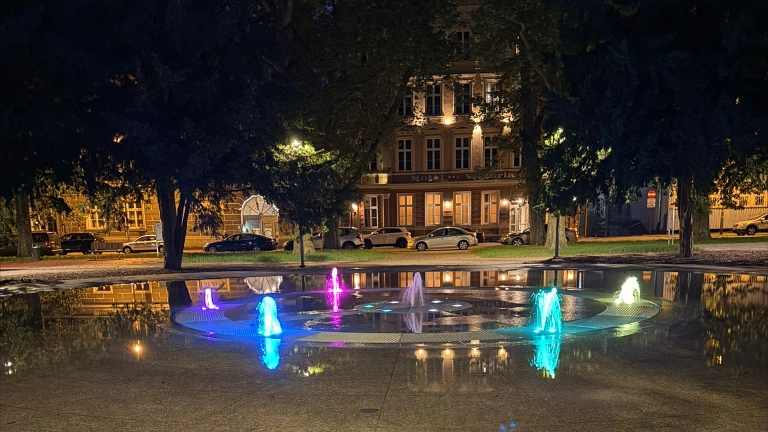 Springbrunnen bunt